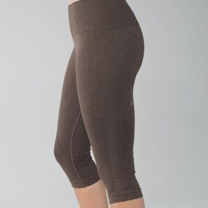 Lululemon Ebb to Street Seamless Crops